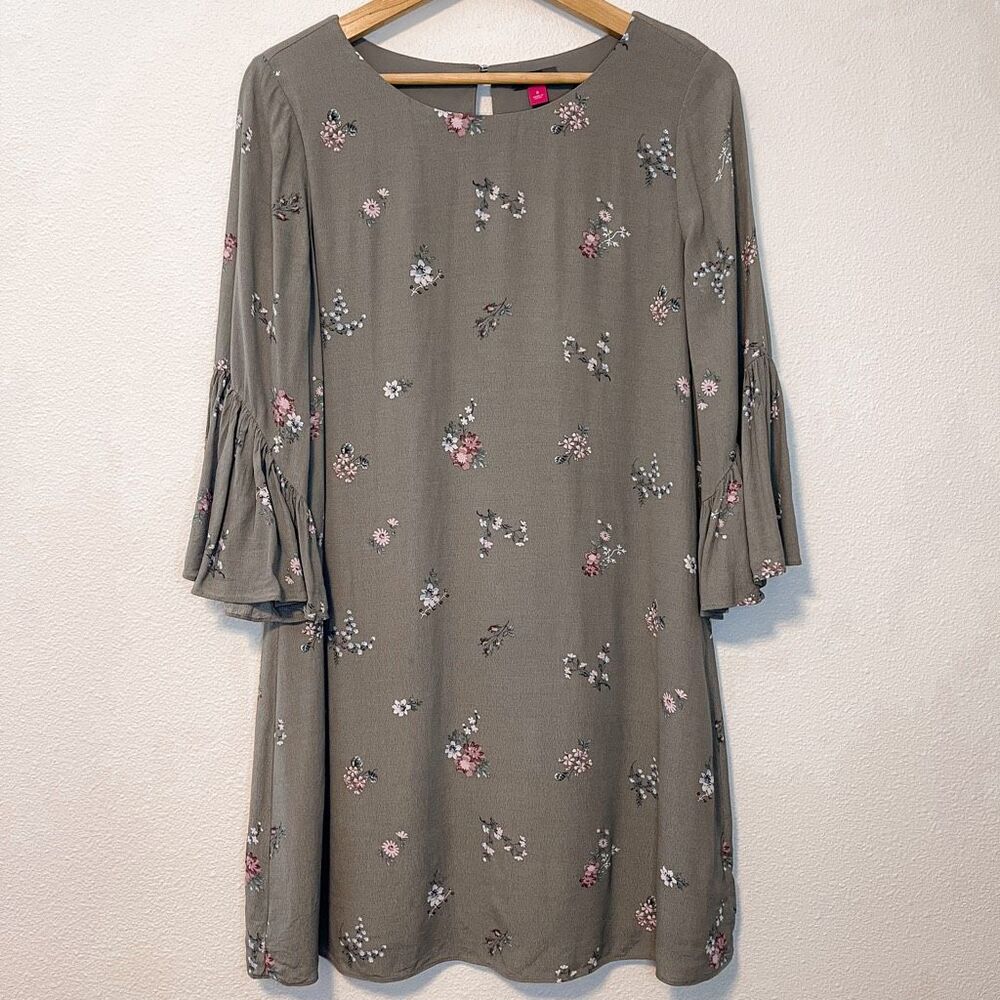 Vince Camuto Floral Green‎ Bell Sleeve Shift Dress Size 8